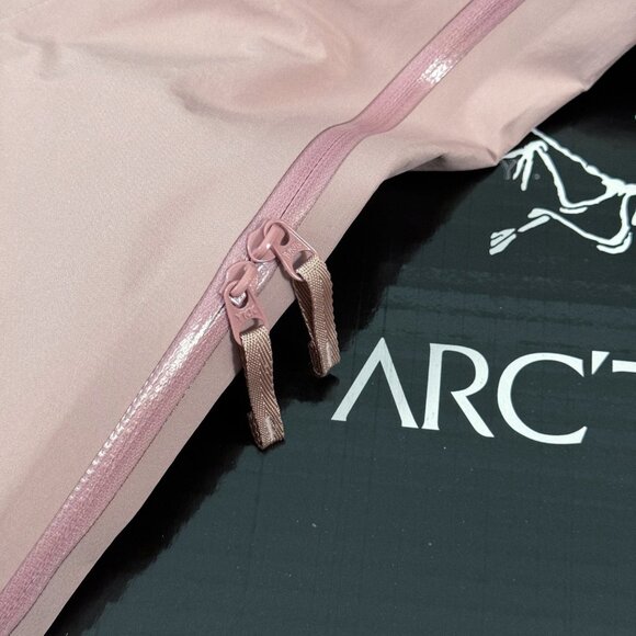 Arcteryx Beta Series Beta LT JacketHooded Hardshell Jacket - Picture 3 of 7